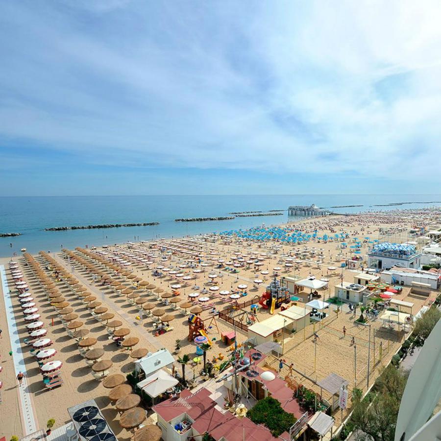 Holiday Thea & Residence Gabicce Mare Εξωτερικό φωτογραφία