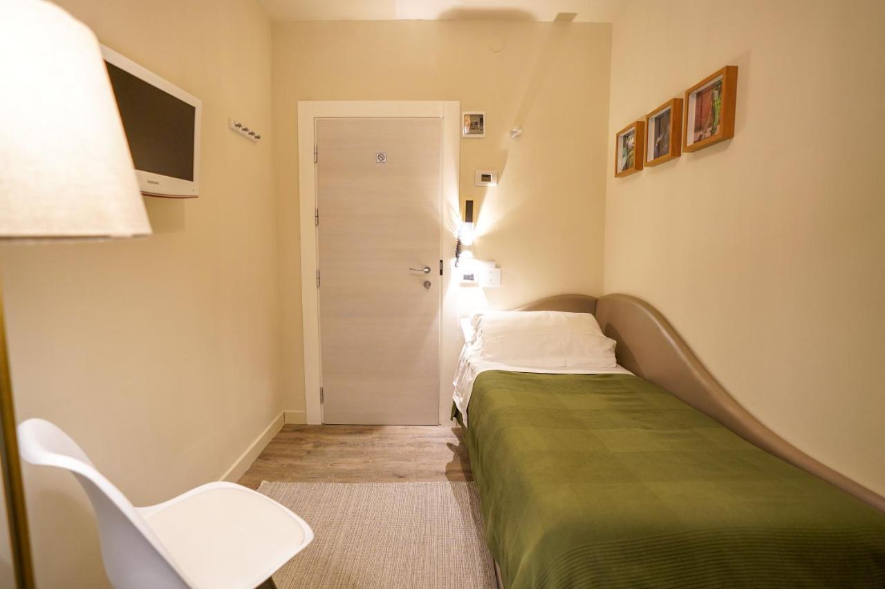 Holiday Thea & Residence Gabicce Mare Εξωτερικό φωτογραφία